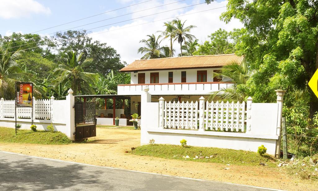 Hotel Flamingo Anuradhapura Luaran gambar
