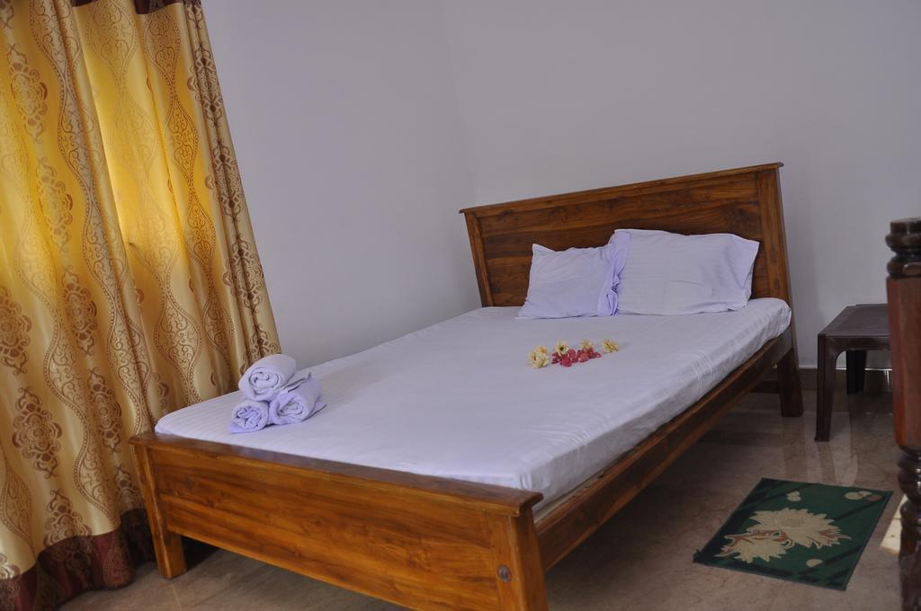 Hotel Flamingo Anuradhapura Luaran gambar